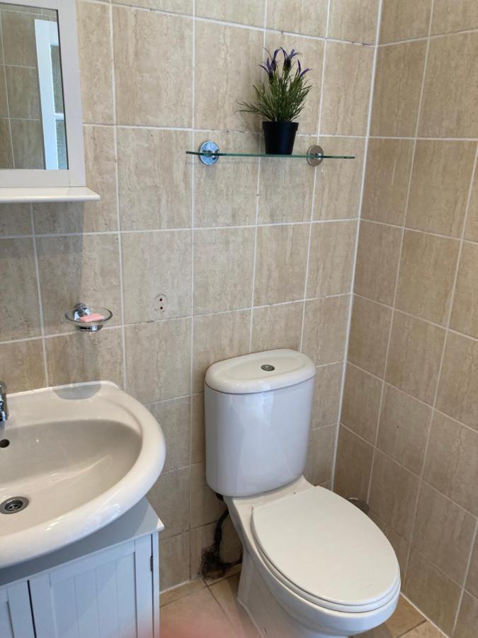 לונדון Gresham Home - Close To Excel, Contractors, Relocators, Paid Parking מראה חיצוני תמונה